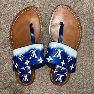 Authenic louis vuitton slides.Size 38.5